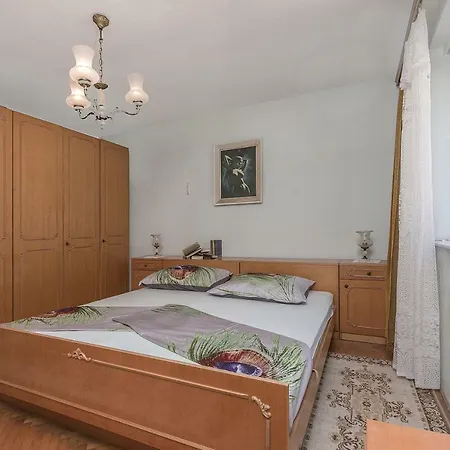 Appartement Nansy Omiš